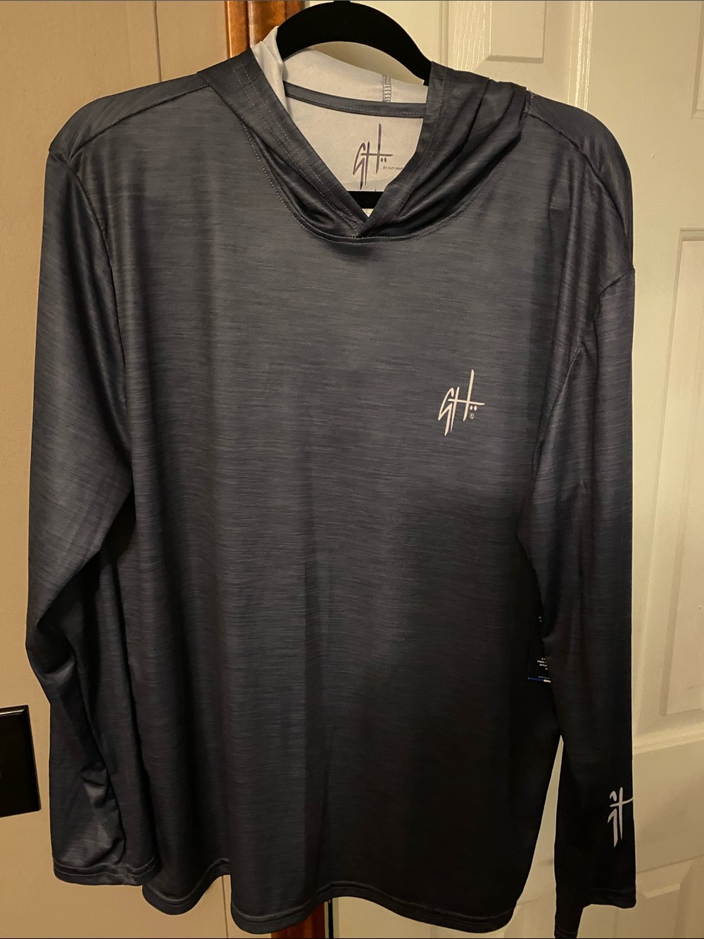 Guy Harvey Men's Long-Sleeve Hooded Performance Shirt —